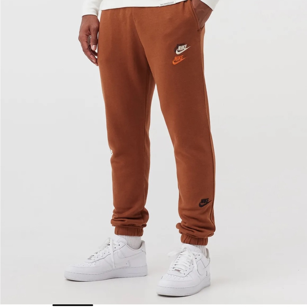 Nike Sportswear Club Fleece Jogger. Mens. Size small